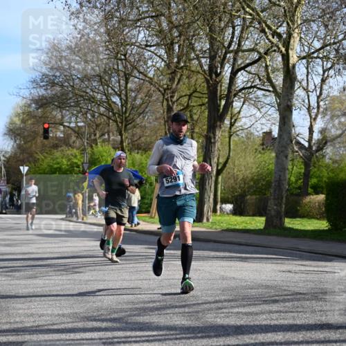 12.04.2026 - 45. Internationalen Wilhelmsburger Insellauf J. Mangold http://msf.ph/oto/9458455 12.04.2026 10:36:14 Ziel 4190, 4439, 4172, 4030, 5291, 2446, 2090, 5691, 3796, 2582, 3629, 3894, 3629, 3894, 4544, 3230, 4978 meine-sportfotos.de