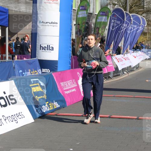 12.04.2026 - 45. Internationalen Wilhelmsburger Insellauf Strokosch-Dieckow http://msf.ph/oto/9458460 12.04.2026 11:04:49 Ziel 4686 meine-sportfotos.de