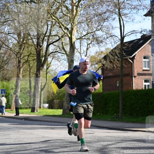 12.04.2026 - 45. Internationalen Wilhelmsburger Insellauf J. Mangold http://msf.ph/oto/9458490 12.04.2026 10:36:17 Ziel 4190, 4439, 4172, 4030, 5291, 2446, 2090, 5691, 5691, 3796, 2582, 3629, 3894, 4544, 3230, 4978 meine-sportfotos.de