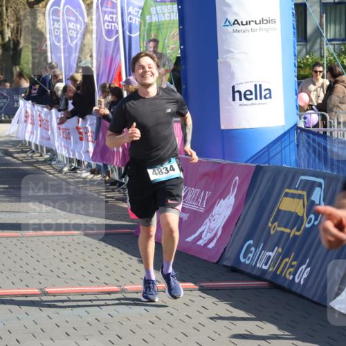 12.04.2026 - 45. Internationalen Wilhelmsburger Insellauf Strokosch-Dieckow http://msf.ph/oto/9458513 12.04.2026 10:48:23 Ziel 4834, 4330, 3311, 2809 meine-sportfotos.de