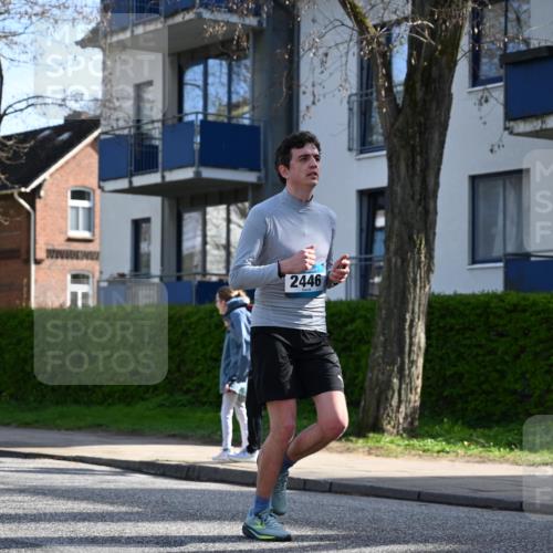 12.04.2026 - 45. Internationalen Wilhelmsburger Insellauf J. Mangold http://msf.ph/oto/9458535 12.04.2026 10:36:23 Ziel 4172, 4030, 5291, 2446, 2090, 5691, 3796, 2582, 3629, 3894, 4544, 3230, 4978, 5567, 2375 meine-sportfotos.de
