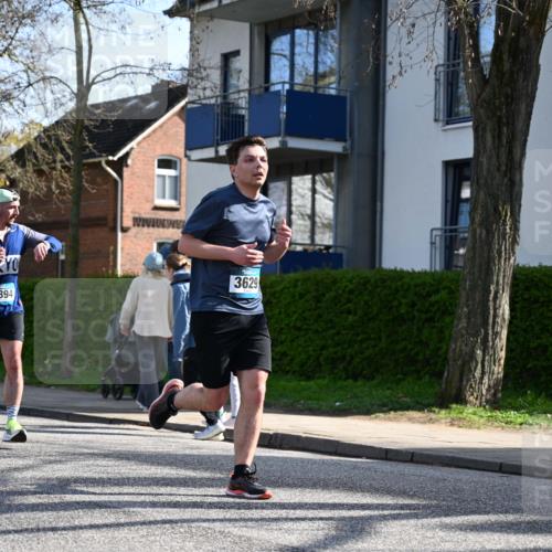 12.04.2026 - 45. Internationalen Wilhelmsburger Insellauf J. Mangold http://msf.ph/oto/9458578 12.04.2026 10:36:38 Ziel 2090, 5691, 3796, 2582, 3629, 3894, 4544, 3230, 4978, 5567, 2375, 2444, 3670, 2451, 2106, 4467, 4482 meine-sportfotos.de