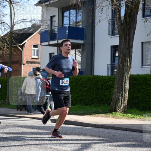 12.04.2026 - 45. Internationalen Wilhelmsburger Insellauf J. Mangold http://msf.ph/oto/9458579 12.04.2026 10:36:39 Ziel 2090, 5691, 3796, 2582, 3629, 3894, 4544, 3230, 4978, 5567, 2375, 2444, 3670, 2451, 2106, 4467, 4482 meine-sportfotos.de