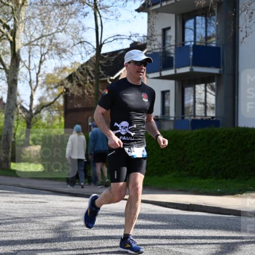 12.04.2026 - 45. Internationalen Wilhelmsburger Insellauf J. Mangold http://msf.ph/oto/9458601 12.04.2026 10:36:42 Ziel 5691, 3796, 2582, 3629, 3894, 4544, 3230, 4978, 5567, 2375, 2444, 3670, 2451, 2106, 4467, 4482, 4779, 3492 meine-sportfotos.de