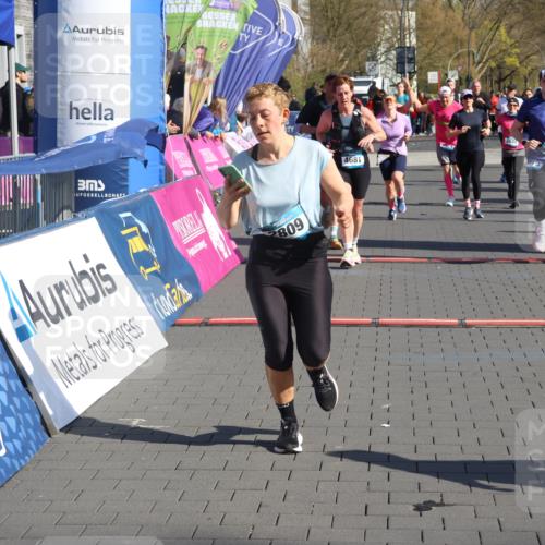 12.04.2026 - 45. Internationalen Wilhelmsburger Insellauf Strokosch-Dieckow http://msf.ph/oto/9458634 12.04.2026 10:48:27 Ziel 4330, 3311, 2809, 4415, 4681, 2373, 2384, 2442, 3631, 5578, 3414 meine-sportfotos.de