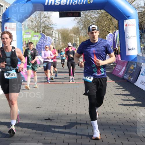 12.04.2026 - 45. Internationalen Wilhelmsburger Insellauf Strokosch-Dieckow http://msf.ph/oto/9458716 12.04.2026 10:48:31 Ziel 4415, 4681, 2373, 2384, 2442, 3631, 5578, 3414, 3307, 4882, 2053, 4563, 4866 meine-sportfotos.de