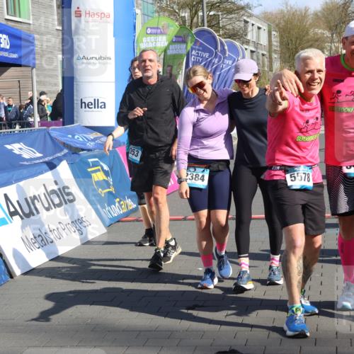 12.04.2026 - 45. Internationalen Wilhelmsburger Insellauf Strokosch-Dieckow http://msf.ph/oto/9458866 12.04.2026 10:48:37 Ziel 3307, 4882, 2053, 4563, 4866, 2438, 3513 meine-sportfotos.de
