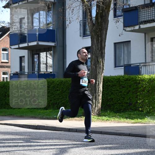 12.04.2026 - 45. Internationalen Wilhelmsburger Insellauf J. Mangold http://msf.ph/oto/9458949 12.04.2026 10:38:10 Ziel 5289, 2537, 2020, 5363, 2986, 5732, 3087, 4832, 2605, 2614, 4063, 3214, 3214, 2710, 4264, 3911 meine-sportfotos.de