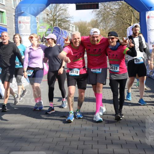 12.04.2026 - 45. Internationalen Wilhelmsburger Insellauf Strokosch-Dieckow http://msf.ph/oto/9458955 12.04.2026 10:48:38 Ziel 4882, 2053, 4563, 4866, 2438, 3513 meine-sportfotos.de
