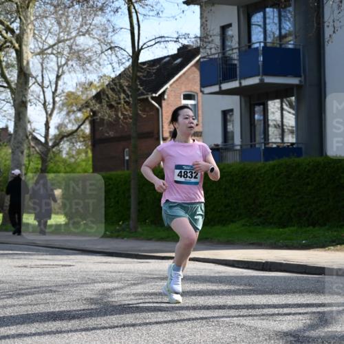 12.04.2026 - 45. Internationalen Wilhelmsburger Insellauf J. Mangold http://msf.ph/oto/9458959 12.04.2026 10:38:12 Ziel 5363, 2986, 5732, 3087, 4832, 2605, 2614, 4063, 3214, 2710, 4264, 3911, 5511, 4679 meine-sportfotos.de
