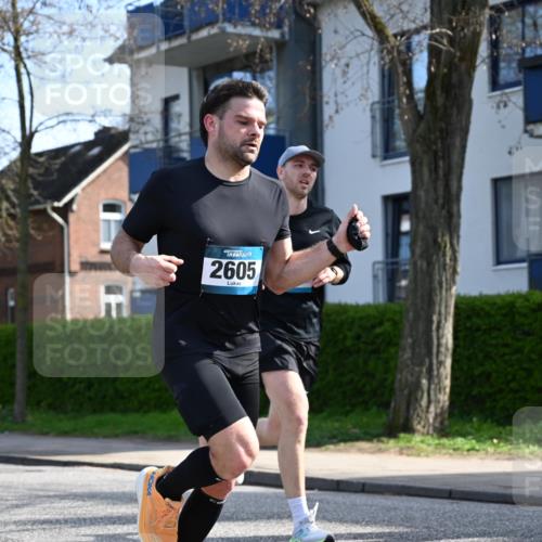 12.04.2026 - 45. Internationalen Wilhelmsburger Insellauf J. Mangold http://msf.ph/oto/9458992 12.04.2026 10:38:14 Ziel 5363, 2986, 5732, 3087, 4832, 2605, 2614, 4063, 3214, 2710, 4264, 3911, 5511, 4679, 2115 meine-sportfotos.de