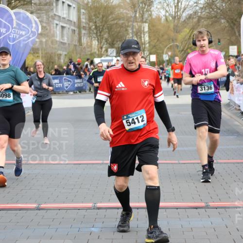 12.04.2026 - 45. Internationalen Wilhelmsburger Insellauf Strokosch-Dieckow http://msf.ph/oto/9459020 12.04.2026 13:01:14 Laufen  meine-sportfotos.de