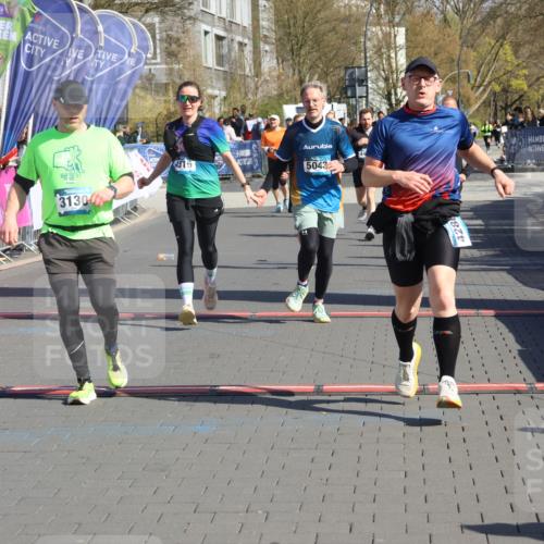12.04.2026 - 45. Internationalen Wilhelmsburger Insellauf Strokosch-Dieckow http://msf.ph/oto/9459025 12.04.2026 11:05:30 Ziel 2203, 2415, 3130, 4286, 4516, 5043, 2730, 2193 meine-sportfotos.de