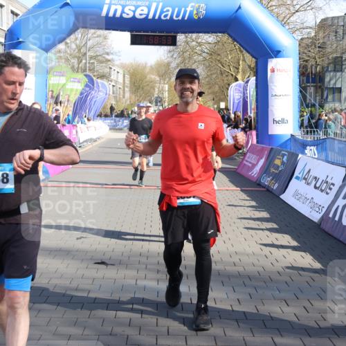 12.04.2026 - 45. Internationalen Wilhelmsburger Insellauf Strokosch-Dieckow http://msf.ph/oto/9459078 12.04.2026 10:48:51 Ziel 3103, 4424, 3509, 4768, 3060, 3063, 2992, 2846 meine-sportfotos.de