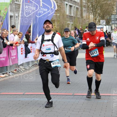 12.04.2026 - 45. Internationalen Wilhelmsburger Insellauf Strokosch-Dieckow http://msf.ph/oto/9459143 12.04.2026 13:01:12 Laufen  meine-sportfotos.de
