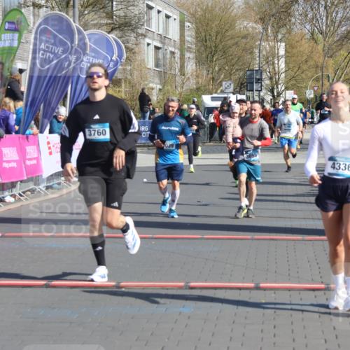 12.04.2026 - 45. Internationalen Wilhelmsburger Insellauf Strokosch-Dieckow http://msf.ph/oto/9459294 12.04.2026 10:49:14 Ziel 4336, 3760, 3695, 5039, 2672 meine-sportfotos.de