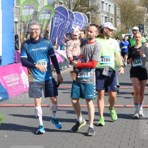 12.04.2026 - 45. Internationalen Wilhelmsburger Insellauf Strokosch-Dieckow http://msf.ph/oto/9459479 12.04.2026 10:49:22 Ziel 4789, 4661, 5360, 5649, 2649, 2231, 3200 meine-sportfotos.de