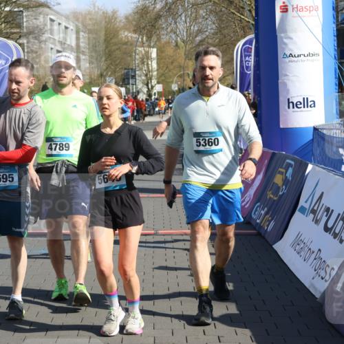 12.04.2026 - 45. Internationalen Wilhelmsburger Insellauf Strokosch-Dieckow http://msf.ph/oto/9459525 12.04.2026 10:49:23 Ziel 4789, 4661, 5360, 5649, 2649, 2231, 3200, 4185, 2179 meine-sportfotos.de