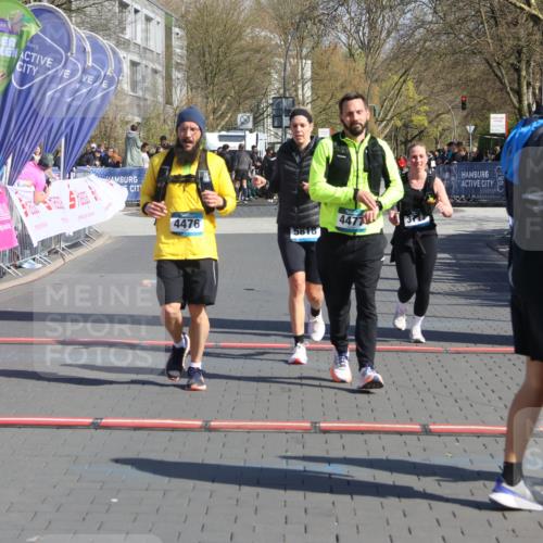 12.04.2026 - 45. Internationalen Wilhelmsburger Insellauf Strokosch-Dieckow http://msf.ph/oto/9459731 12.04.2026 11:06:24 Ziel 4477, 4476, 5818, 3717 meine-sportfotos.de