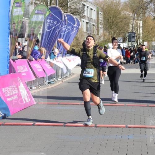 12.04.2026 - 45. Internationalen Wilhelmsburger Insellauf Strokosch-Dieckow http://msf.ph/oto/9459810 12.04.2026 10:49:48 Ziel 3363, 2661 meine-sportfotos.de