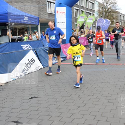 12.04.2026 - 45. Internationalen Wilhelmsburger Insellauf Strokosch-Dieckow http://msf.ph/oto/9459948 12.04.2026 13:00:31 Laufen  meine-sportfotos.de