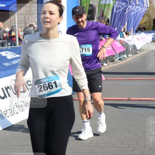 12.04.2026 - 45. Internationalen Wilhelmsburger Insellauf Strokosch-Dieckow http://msf.ph/oto/9460025 12.04.2026 10:49:55 Ziel 4715, 2392 meine-sportfotos.de