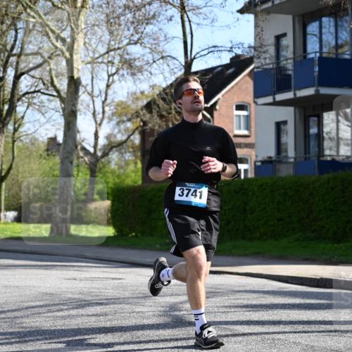12.04.2026 - 45. Internationalen Wilhelmsburger Insellauf J. Mangold http://msf.ph/oto/9460229 12.04.2026 10:42:04 Ziel 2836, 4615, 2222, 3419, 4042, 3991, 2262, 2263, 2252, 3091, 5442 meine-sportfotos.de