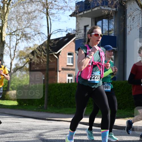 12.04.2026 - 45. Internationalen Wilhelmsburger Insellauf J. Mangold http://msf.ph/oto/9460271 12.04.2026 10:42:10 Ziel 4615, 2222, 3419, 4042, 3991, 2262, 2263, 2252, 3091, 5442, 5273, 2724 meine-sportfotos.de