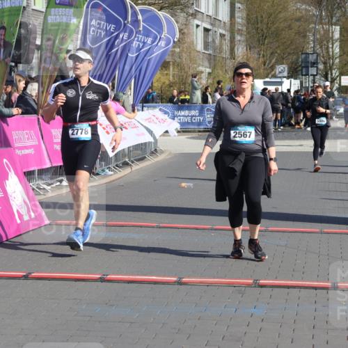 12.04.2026 - 45. Internationalen Wilhelmsburger Insellauf Strokosch-Dieckow http://msf.ph/oto/9460297 12.04.2026 11:07:44 Ziel 2567, 2778 meine-sportfotos.de