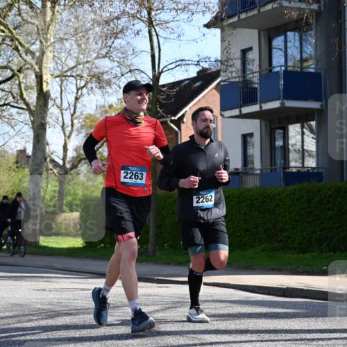 12.04.2026 - 45. Internationalen Wilhelmsburger Insellauf J. Mangold http://msf.ph/oto/9460310 12.04.2026 10:42:13 Ziel 4615, 2222, 3419, 4042, 3991, 2262, 2263, 2252, 3091, 5442, 5273, 2724, 2500, 3021 meine-sportfotos.de