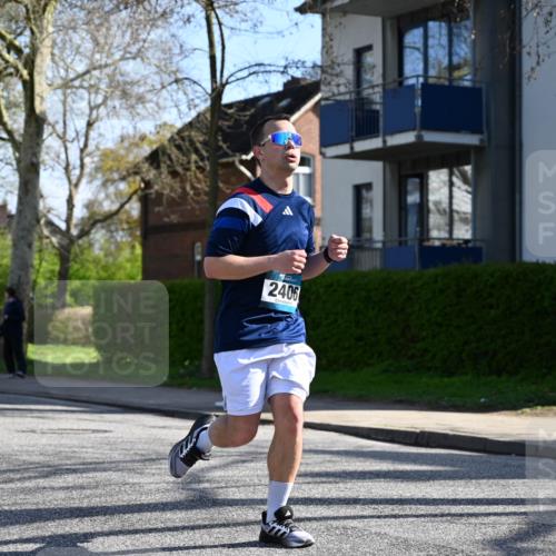 12.04.2026 - 45. Internationalen Wilhelmsburger Insellauf J. Mangold http://msf.ph/oto/9460486 12.04.2026 10:42:58 Ziel 2724, 2500, 3021, 5751, 5794, 3779, 5840, 2406, 4377, 3086, 3227, 4974, 5705, 2189, 5697, 2813, 4931, 3565, 3565, 5337, 2102, 2656, 2104, 5407, 5286, 2039, 3486, 4428, 3022 meine-sportfotos.de