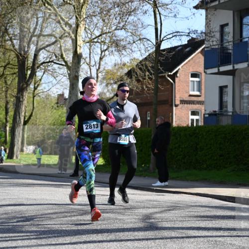 12.04.2026 - 45. Internationalen Wilhelmsburger Insellauf J. Mangold http://msf.ph/oto/9460584 12.04.2026 10:43:09 Ziel 5840, 2406, 4377, 3086, 3227, 4974, 5705, 2189, 5697, 2813, 4931, 3565, 5337, 2102, 2656, 2104, 5407, 5286, 2039, 3486, 4428, 3022, 3022, 4349 meine-sportfotos.de