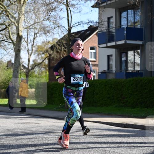 12.04.2026 - 45. Internationalen Wilhelmsburger Insellauf J. Mangold http://msf.ph/oto/9460594 12.04.2026 10:43:10 Ziel 5840, 2406, 4377, 3086, 3227, 4974, 5705, 2189, 5697, 2813, 4931, 3565, 5337, 2102, 2656, 2104, 5407, 5286, 2039, 3486, 4428, 3022, 4349 meine-sportfotos.de