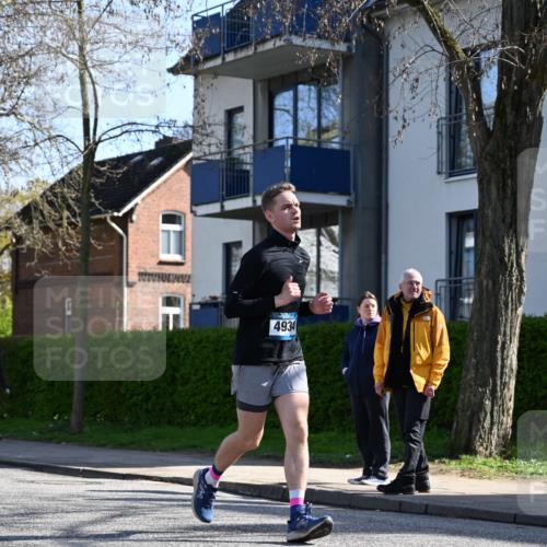 12.04.2026 - 45. Internationalen Wilhelmsburger Insellauf J. Mangold http://msf.ph/oto/9460878 12.04.2026 10:44:22 Ziel 5766, 5775, 3662, 2911, 4934, 2940, 4815, 4758, 5009, 4906, 5805, 2920, 3173, 2190, 3173, 2190, 4914, 5341, 5435, 5563, 2075, 2810, 3408, 4739, 3416 meine-sportfotos.de