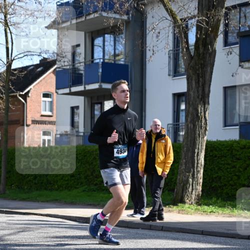 12.04.2026 - 45. Internationalen Wilhelmsburger Insellauf J. Mangold http://msf.ph/oto/9460882 12.04.2026 10:44:22 Ziel 5766, 5775, 3662, 2911, 4934, 2940, 4815, 4758, 5009, 4906, 5805, 2920, 3173, 2190, 3173, 2190, 4914, 5341, 5435, 5563, 2075, 2810, 3408, 4739, 3416 meine-sportfotos.de