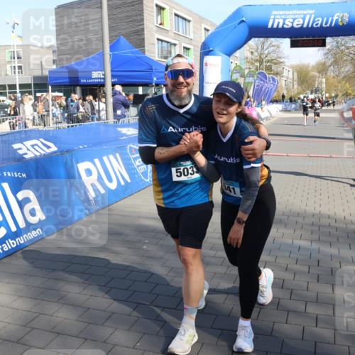 12.04.2026 - 45. Internationalen Wilhelmsburger Insellauf Strokosch-Dieckow http://msf.ph/oto/9460972 12.04.2026 10:50:48 Ziel 3855 meine-sportfotos.de
