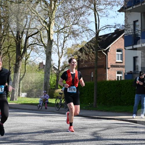 12.04.2026 - 45. Internationalen Wilhelmsburger Insellauf J. Mangold http://msf.ph/oto/9460995 12.04.2026 10:44:51 Ziel 2920, 3173, 2190, 4914, 5341, 5435, 5563, 2075, 2810, 3408, 4739, 3416, 2899, 4785, 2899, 4785, 3566, 5037, 5046, 3747, 3054, 2376, 2300, 3334, 2300, 3334, 4958, 3500, 4928, 4333, 2301, 2995, 2134, 3369 meine-sportfotos.de