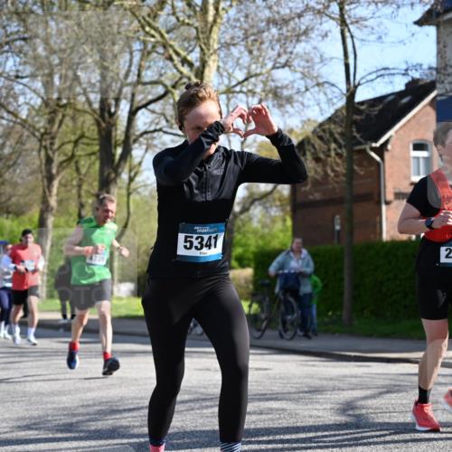 12.04.2026 - 45. Internationalen Wilhelmsburger Insellauf J. Mangold http://msf.ph/oto/9460999 12.04.2026 10:44:52 Ziel 2920, 3173, 2190, 4914, 5341, 5435, 5563, 2075, 2810, 3408, 4739, 3416, 2899, 4785, 3566, 5037, 5046, 3747, 3054, 2376, 2300, 3334, 4958, 3500, 4928, 4333, 2301, 2995, 2134, 3369, 4635 meine-sportfotos.de