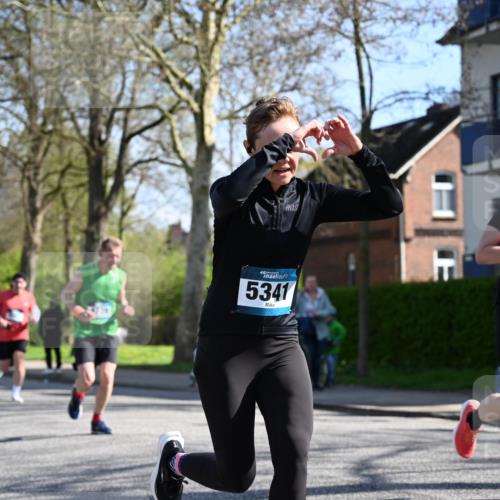 12.04.2026 - 45. Internationalen Wilhelmsburger Insellauf J. Mangold http://msf.ph/oto/9461003 12.04.2026 10:44:52 Ziel 2920, 3173, 2190, 4914, 5341, 5435, 5563, 2075, 2810, 3408, 4739, 3416, 2899, 4785, 3566, 5037, 5046, 3747, 3054, 2376, 2300, 3334, 4958, 3500, 4928, 4333, 2301, 2995, 2134, 3369, 4635 meine-sportfotos.de