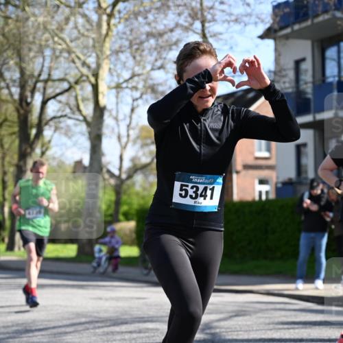12.04.2026 - 45. Internationalen Wilhelmsburger Insellauf J. Mangold http://msf.ph/oto/9461005 12.04.2026 10:44:53 Ziel 2920, 3173, 2190, 4914, 5341, 5435, 5563, 2075, 2810, 3408, 4739, 3416, 2899, 4785, 3566, 5037, 5046, 3747, 3054, 2376, 2300, 3334, 4958, 3500, 4928, 4333, 2301, 2995, 2134, 3369, 4635, 3772 meine-sportfotos.de