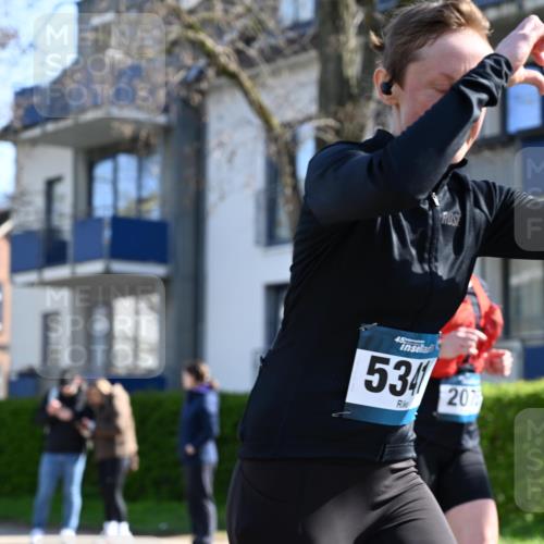 12.04.2026 - 45. Internationalen Wilhelmsburger Insellauf J. Mangold http://msf.ph/oto/9461014 12.04.2026 10:44:53 Ziel 2920, 3173, 2190, 4914, 5341, 5435, 5563, 2075, 2810, 3408, 4739, 3416, 2899, 4785, 3566, 5037, 5046, 3747, 3054, 2376, 2300, 3334, 4958, 3500, 4928, 4333, 2301, 2995, 2134, 3369, 4635, 3772 meine-sportfotos.de