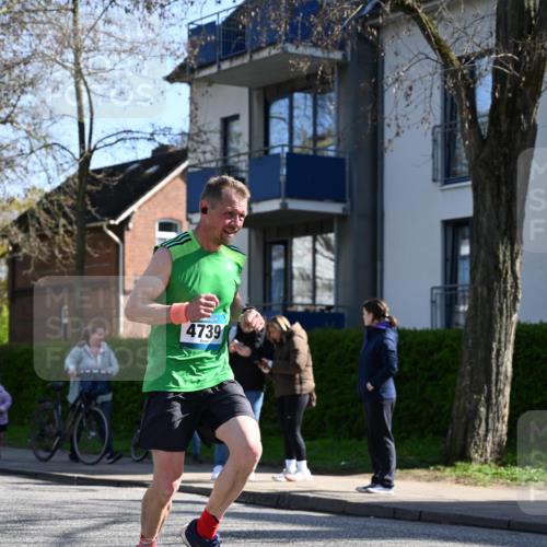 12.04.2026 - 45. Internationalen Wilhelmsburger Insellauf J. Mangold http://msf.ph/oto/9461028 12.04.2026 10:44:54 Ziel 2920, 3173, 2190, 4914, 5341, 5435, 5563, 2075, 2810, 3408, 4739, 3416, 2899, 4785, 3566, 3566, 5037, 5046, 3747, 3054, 2376, 2300, 3334, 4958, 3500, 4928, 4333, 2301, 2995, 2134, 3369, 4635, 3772 meine-sportfotos.de