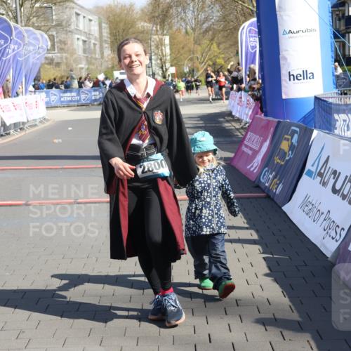 12.04.2026 - 45. Internationalen Wilhelmsburger Insellauf Strokosch-Dieckow http://msf.ph/oto/9461089 12.04.2026 11:08:48 Ziel 2686 meine-sportfotos.de