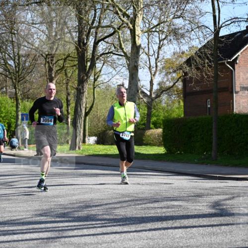 12.04.2026 - 45. Internationalen Wilhelmsburger Insellauf J. Mangold http://msf.ph/oto/9461094 12.04.2026 10:45:04 Ziel 5563, 2075, 2810, 3408, 4739, 3416, 2899, 4785, 3566, 5037, 5046, 3747, 3054, 2376, 2300, 3334, 4958, 3500, 4928, 4333, 2301, 2995, 2134, 3369, 4635, 4635, 3772, 3337, 3680, 5325, 3653, 4139, 4531, 5694, 2216, 3430 meine-sportfotos.de