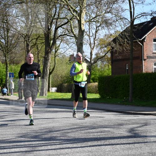 12.04.2026 - 45. Internationalen Wilhelmsburger Insellauf J. Mangold http://msf.ph/oto/9461097 12.04.2026 10:45:05 Ziel 5563, 2075, 2810, 3408, 4739, 3416, 2899, 4785, 3566, 5037, 5046, 3747, 3054, 2376, 2300, 3334, 4958, 3500, 4928, 4333, 2301, 2995, 2134, 3369, 4635, 3772, 3772, 3337, 3680, 5325, 3653, 4139, 4531, 5694, 2216, 3430 meine-sportfotos.de