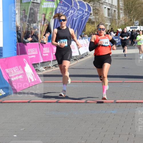 12.04.2026 - 45. Internationalen Wilhelmsburger Insellauf Strokosch-Dieckow http://msf.ph/oto/9461153 12.04.2026 11:08:57 Ziel 4624, 3732, 4232 meine-sportfotos.de
