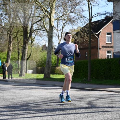 12.04.2026 - 45. Internationalen Wilhelmsburger Insellauf J. Mangold http://msf.ph/oto/9461165 12.04.2026 10:45:14 Ziel 2899, 4785, 3566, 5037, 5046, 3747, 3054, 2376, 2300, 3334, 4958, 3500, 4928, 4333, 2301, 2995, 2134, 3369, 3369, 4635, 3772, 3337, 3680, 5325, 3653, 4139, 4531, 5694, 2216, 3430, 5594, 4481, 4682, 5664 meine-sportfotos.de