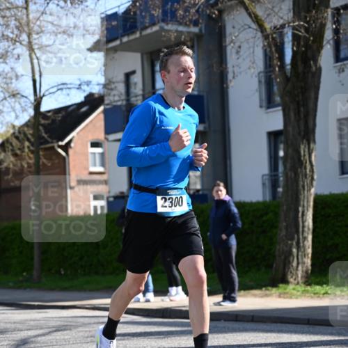 12.04.2026 - 45. Internationalen Wilhelmsburger Insellauf J. Mangold http://msf.ph/oto/9461183 12.04.2026 10:45:17 Ziel 3566, 5037, 5046, 3747, 3054, 2376, 2300, 3334, 4958, 3500, 4928, 4333, 2301, 2995, 2134, 3369, 4635, 3772, 3772, 3337, 3680, 5325, 3653, 4139, 4531, 5694, 2216, 3430, 5594, 4481, 4682, 5664, 3172, 2691 meine-sportfotos.de