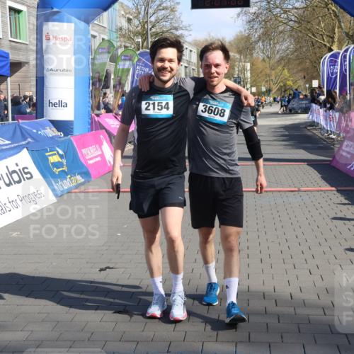 12.04.2026 - 45. Internationalen Wilhelmsburger Insellauf Strokosch-Dieckow http://msf.ph/oto/9461186 12.04.2026 10:50:58 Ziel 4903 meine-sportfotos.de