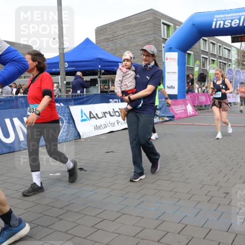 12.04.2026 - 45. Internationalen Wilhelmsburger Insellauf Strokosch-Dieckow http://msf.ph/oto/9461203 12.04.2026 13:18:50 Ziel 2961, 3248, 2570, 2573, 3277, 3828 meine-sportfotos.de